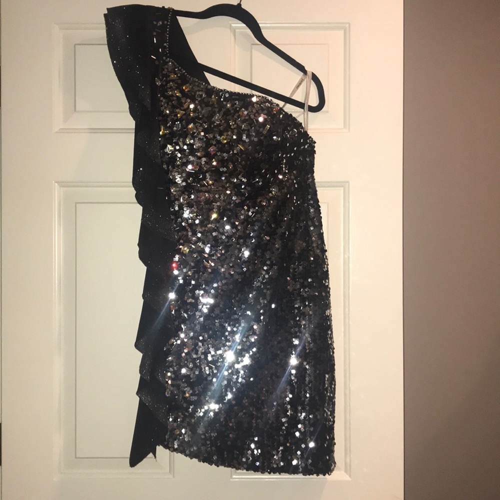 Tony Bowls prom dress